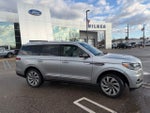 2023 Navigator Thumbnail 5