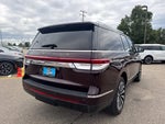 2023 Navigator Thumbnail 5