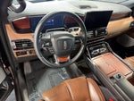 2023 Navigator Thumbnail 11