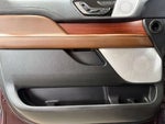 2023 Navigator Thumbnail 15