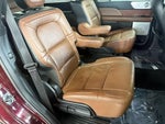 2023 Navigator Thumbnail 32