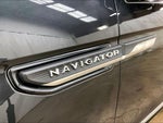 2023 Navigator Thumbnail 8