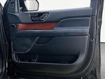 2023 Navigator Thumbnail 24