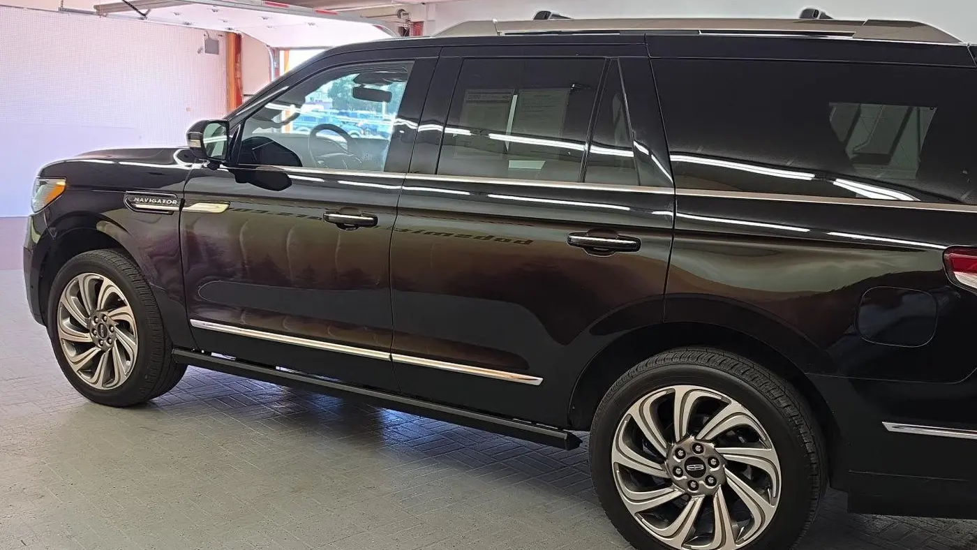 2023 Lincoln Navigator Reserve