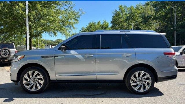 2024 Lincoln Navigator Reserve