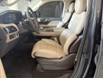 2024 Navigator Thumbnail 8