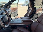 2025 Navigator Thumbnail 14