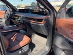 2025 Navigator Thumbnail 27