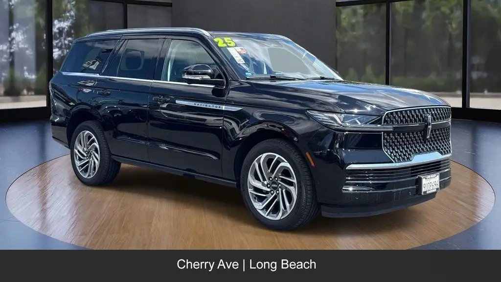 Preowned 2025 Lincoln Navigator Reserve for Sale