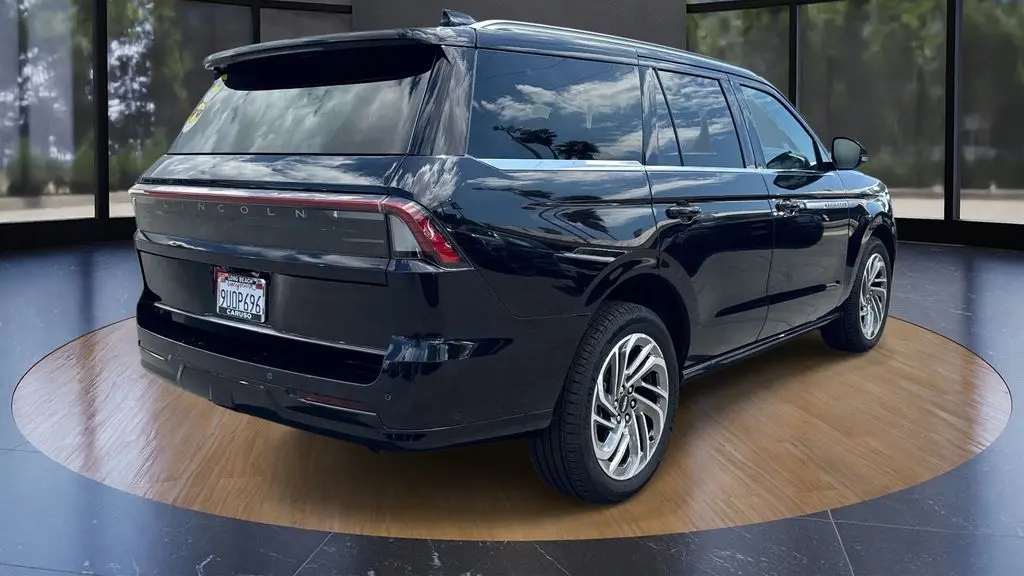 2025 Lincoln Navigator Reserve