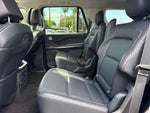 2025 Navigator Thumbnail 9