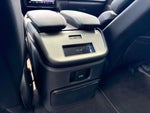 2025 Navigator Thumbnail 12