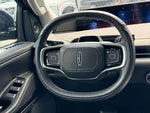 2025 Navigator Thumbnail 14
