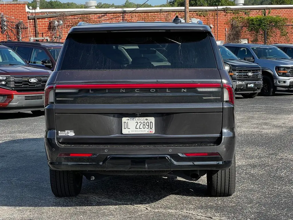 2025 Lincoln Navigator - $73,895