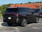 2025 Navigator Thumbnail 6