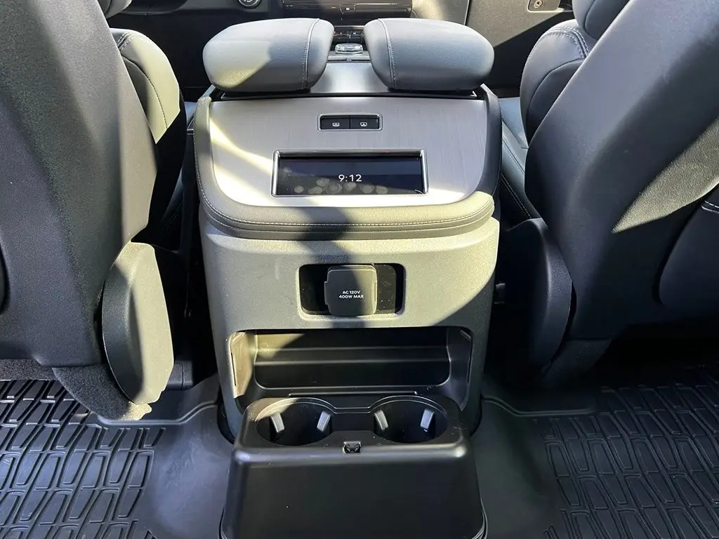 2025 Lincoln Navigator - $73,895