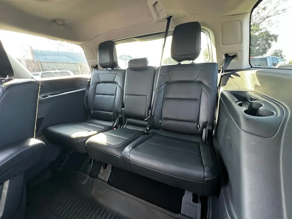 2025 Lincoln Navigator - $73,895