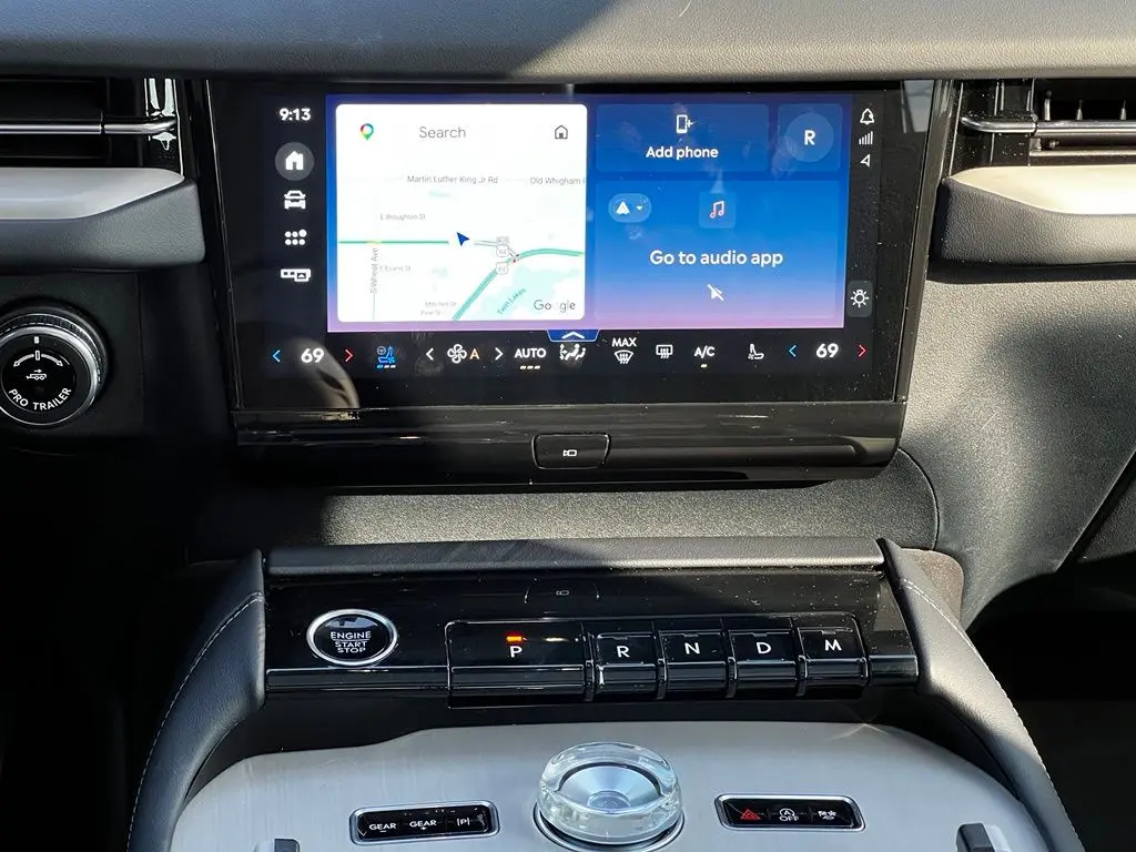 2025 Lincoln Navigator - $73,895