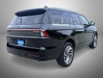 2025 Navigator Thumbnail 5