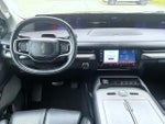 2025 Navigator Thumbnail 12