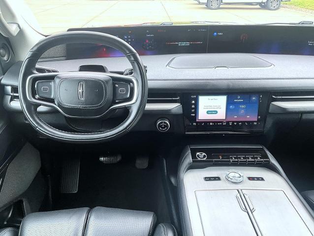 2025 Lincoln Navigator - $77,945