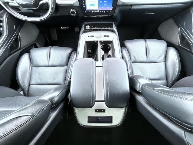 2025 Lincoln Navigator - $77,945