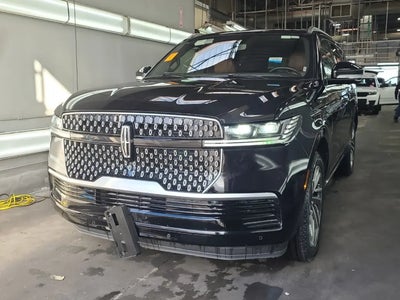 Photo of a 2025 Lincoln Navigator 4X4 Reserve 4DR SUV for sale