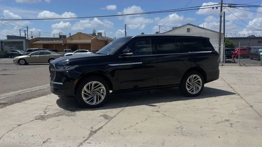 2025 Lincoln Navigator Reserve