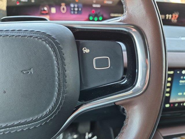 2025 Lincoln Navigator - $64,996