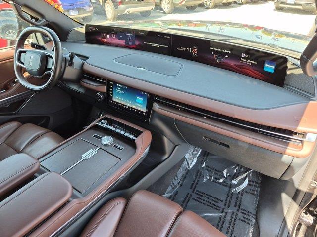 2025 Lincoln Navigator - $64,996