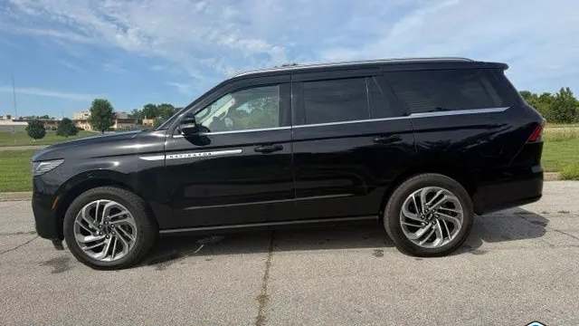 2025 Lincoln Navigator Reserve