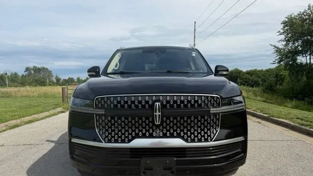 2025 Lincoln Navigator Reserve