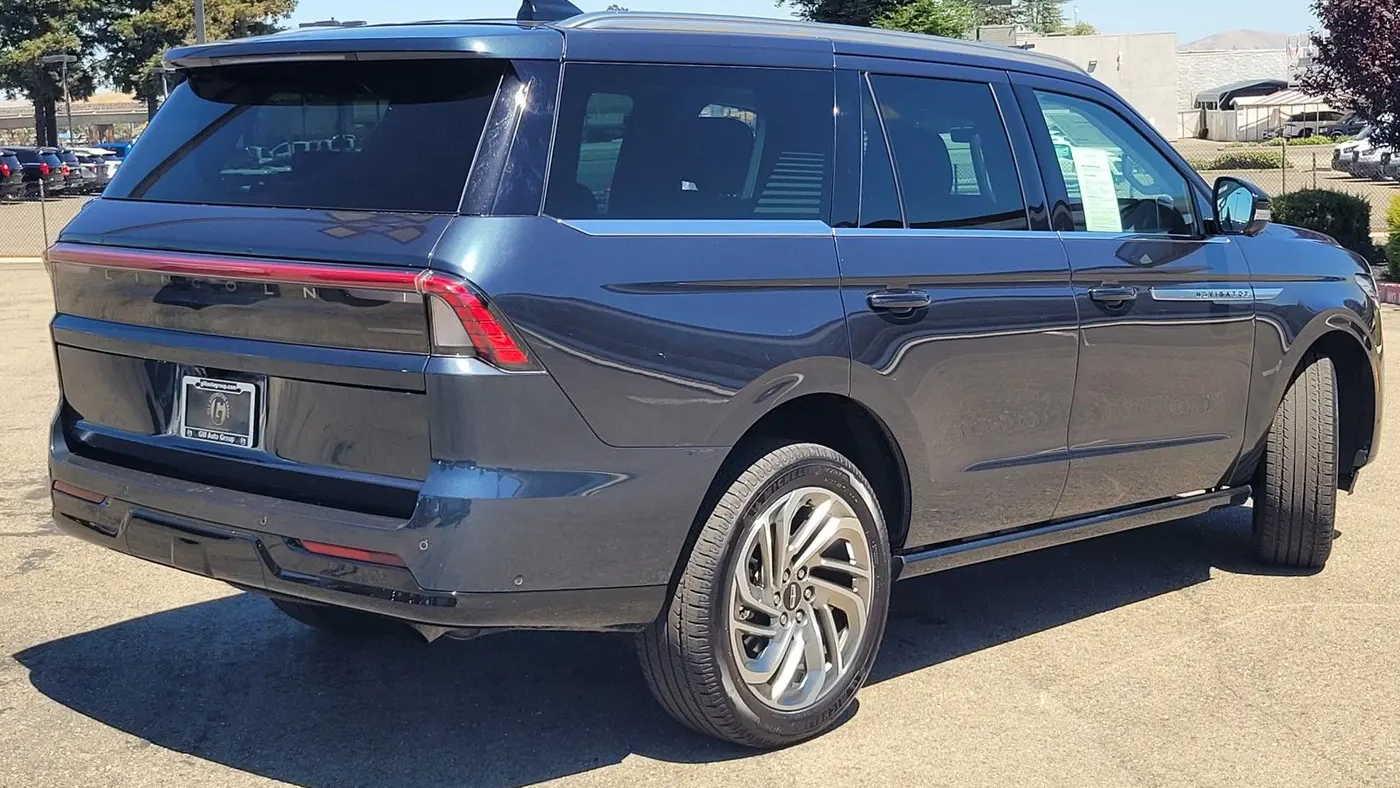 2025 Lincoln Navigator Reserve