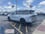 2026 Navigator Thumbnail 3