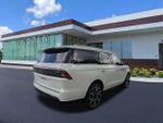 2026 Navigator Thumbnail 2