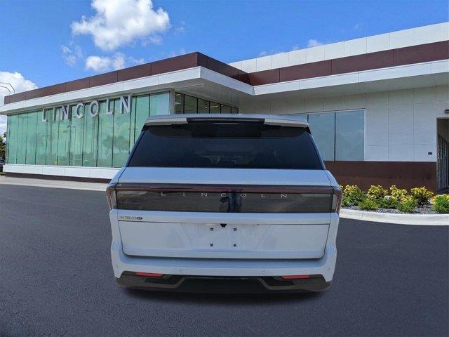 2026 Lincoln Navigator - $98,989