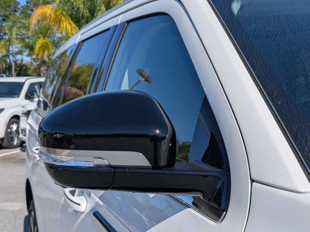 2026 Lincoln Navigator - $98,989