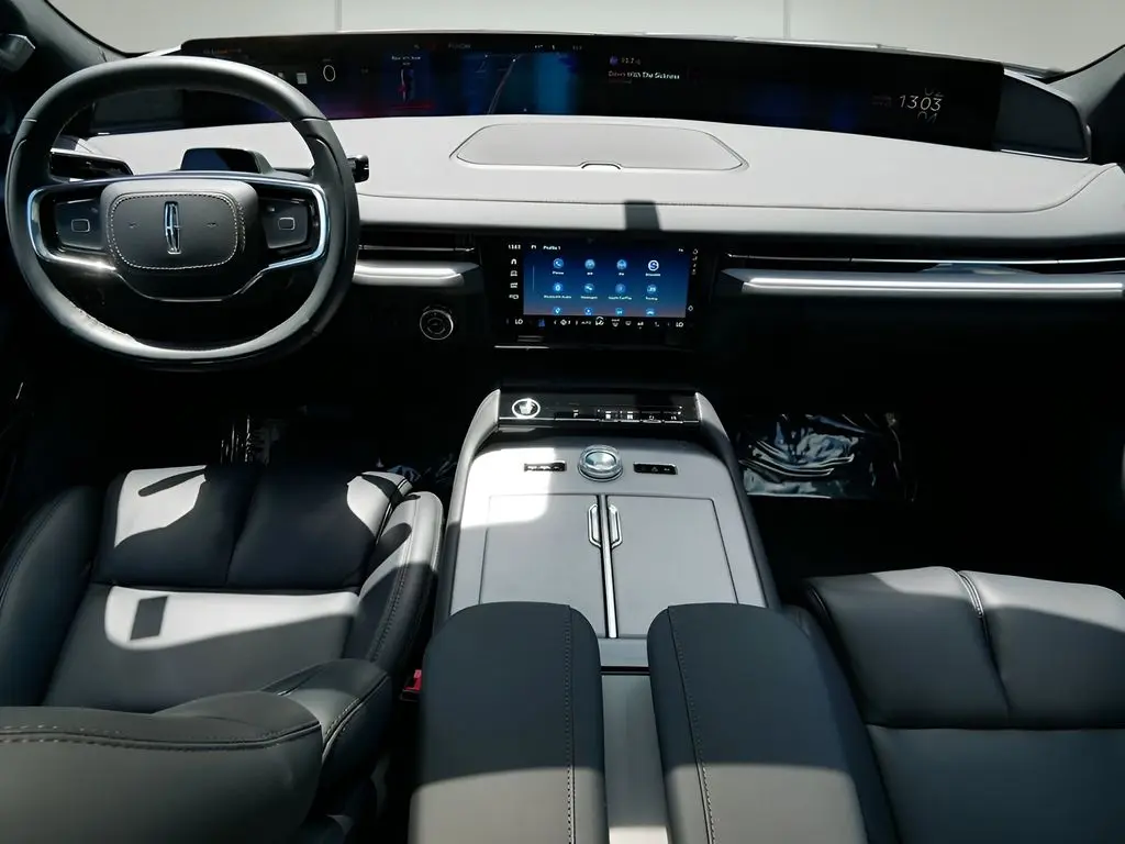 2026 Lincoln Navigator - $95,345