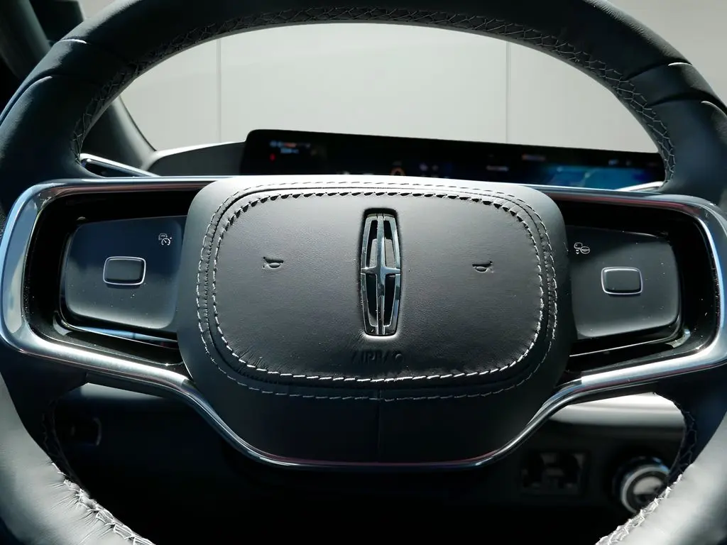 2026 Lincoln Navigator - $95,345