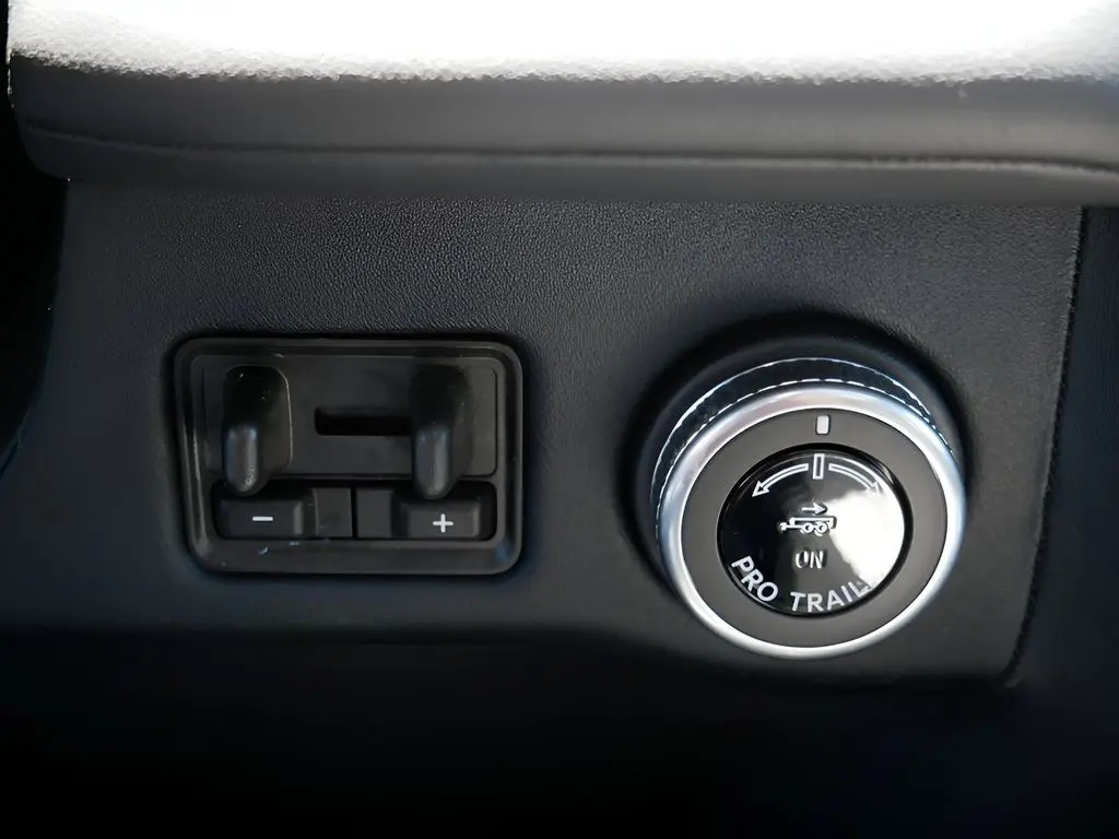 2026 Lincoln Navigator - $95,345