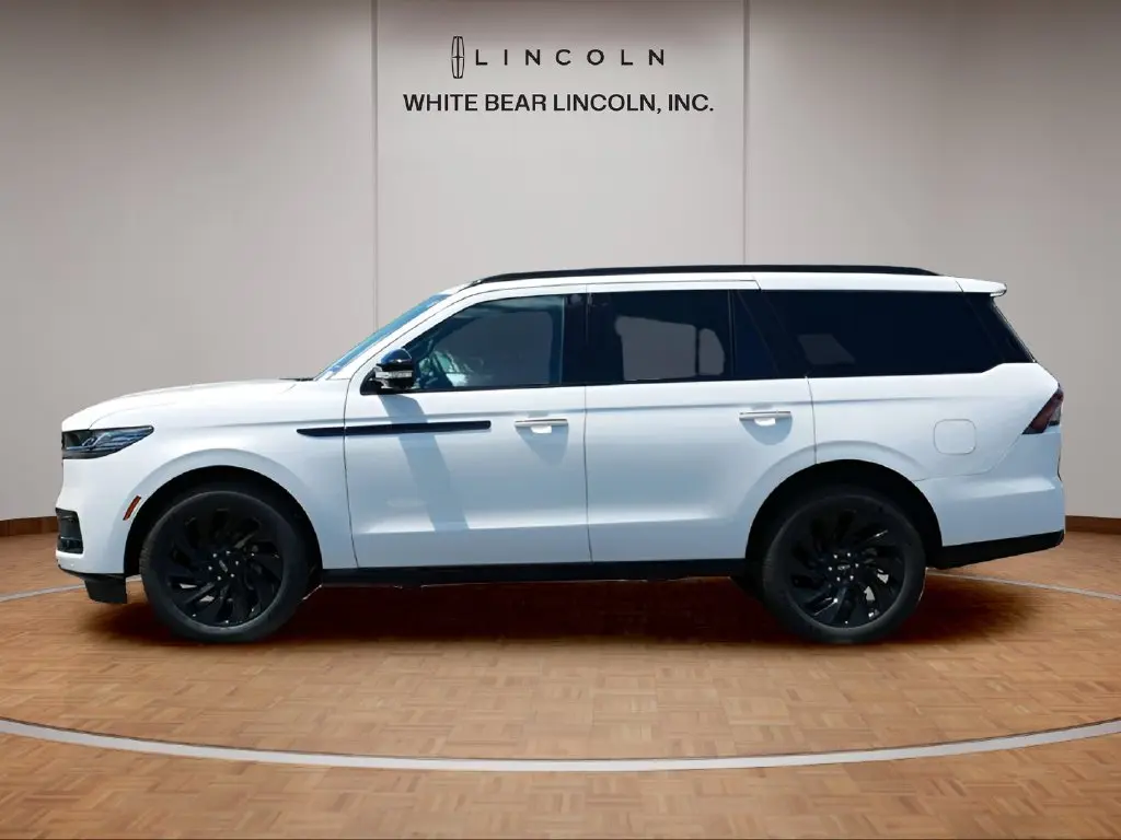 2026 Lincoln Navigator - $92,338