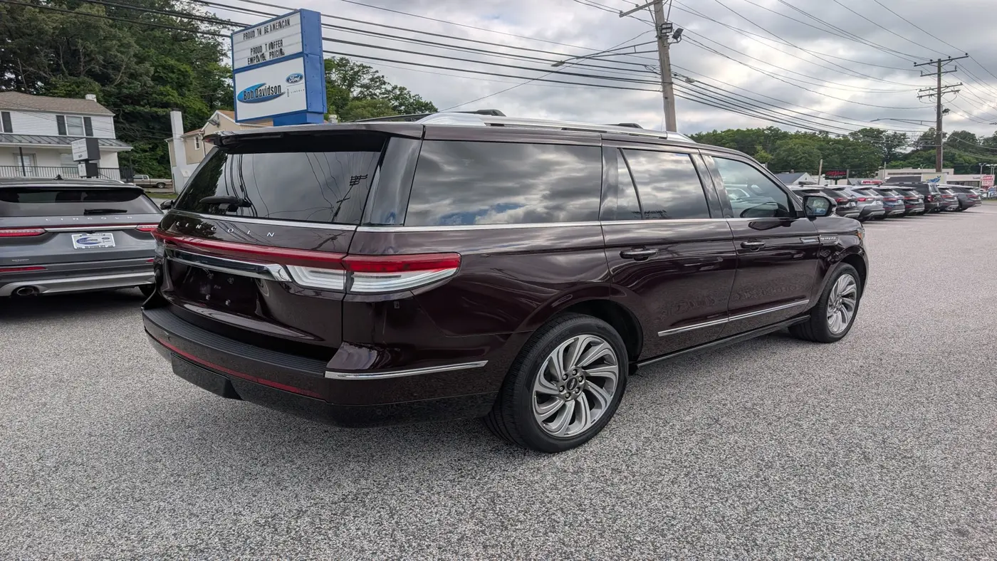 2023 Lincoln Navigator Reserve