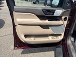 2023 Navigator Thumbnail 7