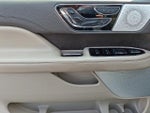 2023 Navigator Thumbnail 12