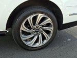 2023 Navigator Thumbnail 30