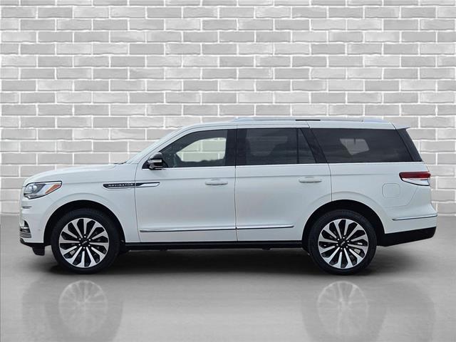 2024 Lincoln Navigator - $61,043
