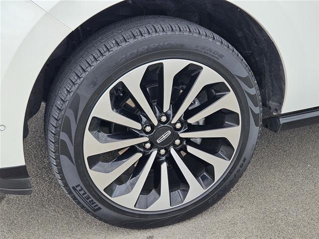 2024 Lincoln Navigator - $61,043