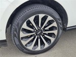 2024 Navigator Thumbnail 9