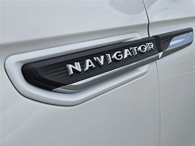 2024 Lincoln Navigator - $61,043
