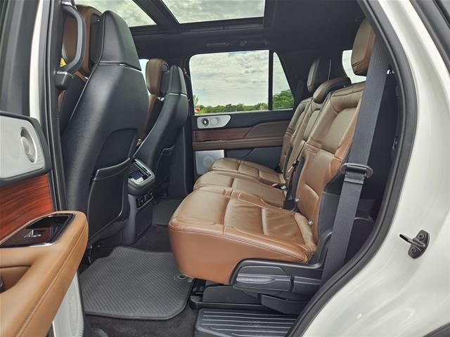 2024 Lincoln Navigator - $61,043